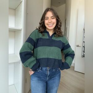 Hollister Green and Blue sweatshirt - M